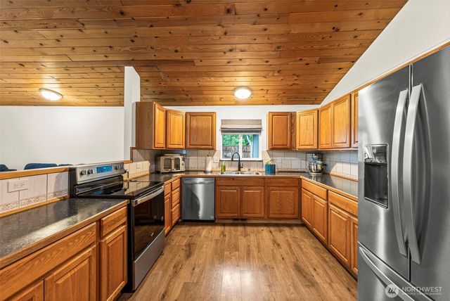 7613 352nd Street E, Eatonville, WA 98328