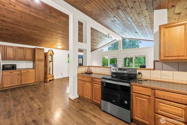 7613 352nd Street E, Eatonville, WA 98328
