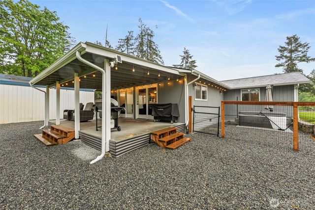 7613 352nd Street E, Eatonville, WA 98328