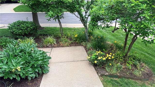 13322 Pennsylvania Court, Kansas City, MO 64145