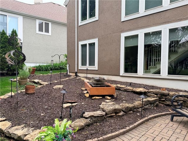 13322 Pennsylvania Court, Kansas City, MO 64145