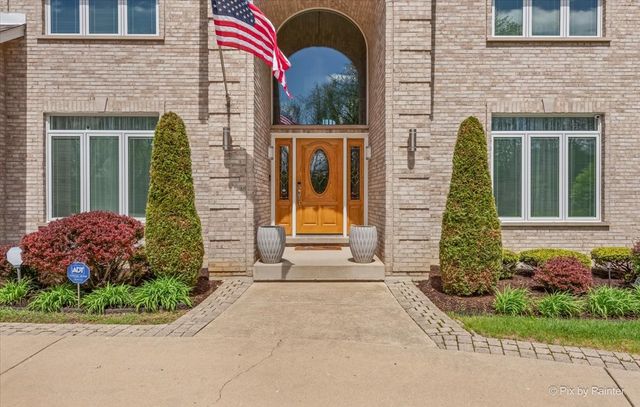402 Meadow Ridge Lane, Prospect Heights, IL 60070