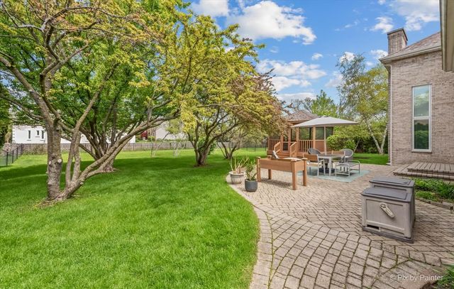 402 Meadow Ridge Lane, Prospect Heights, IL 60070