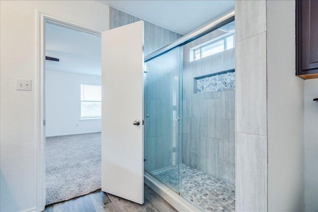 18436 Windtree LN, Elgin, TX 78621