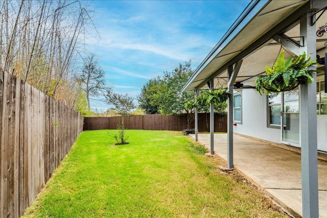 18436 Windtree LN, Elgin, TX 78621