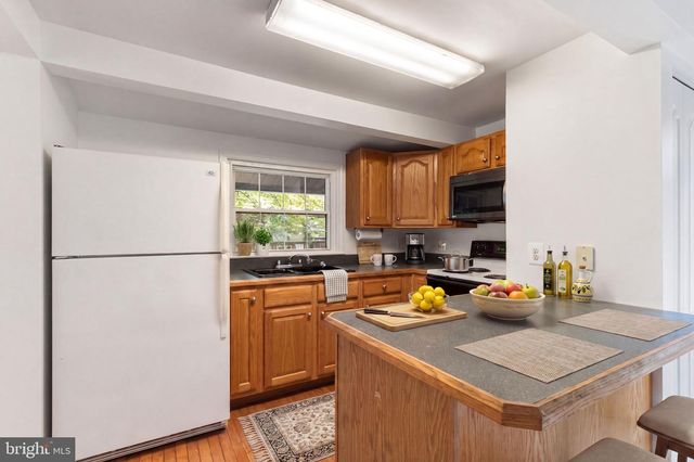 112 LAKEVIEW PARKWAY, Locust Grove, VA 22508