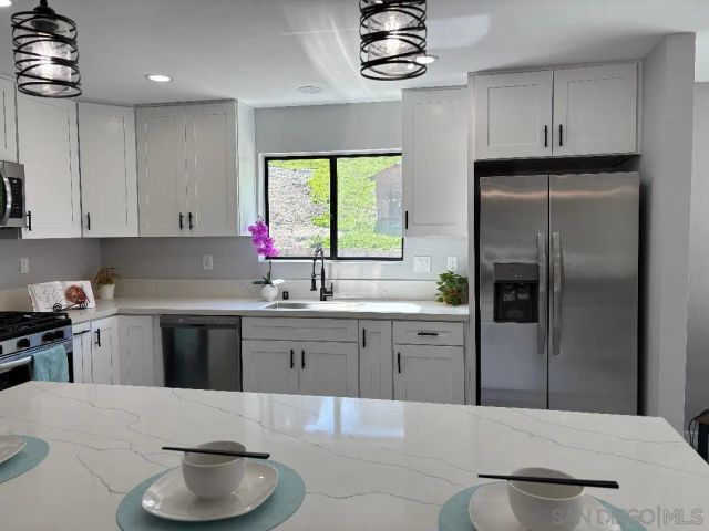 9211 Todos Santos, Santee, CA 92071