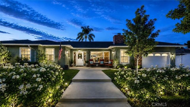 18612 Newton Avenue, North Tustin, CA 92705