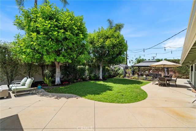 18612 Newton Avenue, North Tustin, CA 92705
