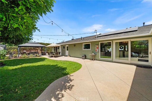 18612 Newton Avenue, North Tustin, CA 92705