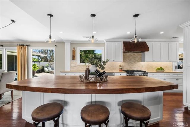18612 Newton Avenue, North Tustin, CA 92705