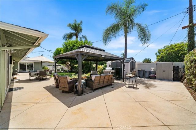 18612 Newton Avenue, North Tustin, CA 92705