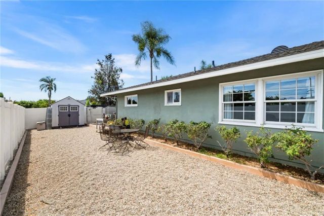 18612 Newton Avenue, North Tustin, CA 92705