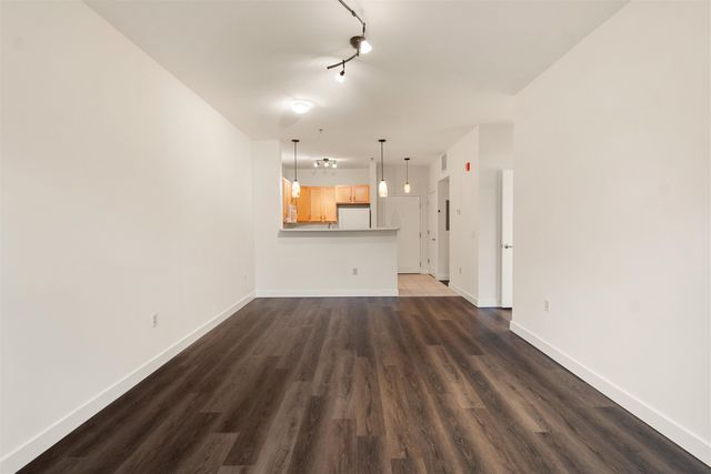 370 Farrell St Apt 114, South Burlington, VT 05403