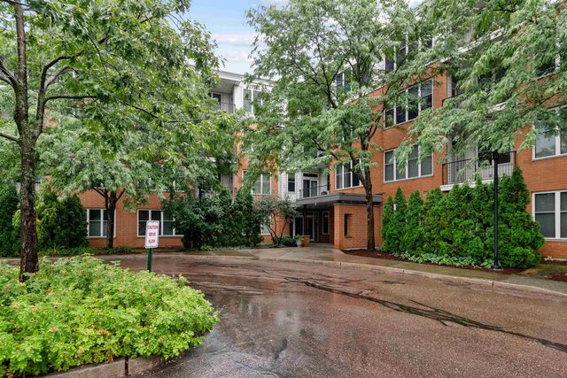 370 Farrell St Apt 114, South Burlington, VT 05403