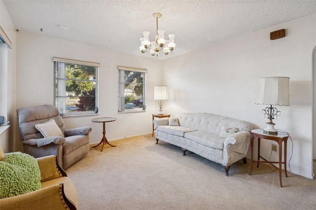 1001 HULL STREET S, Gulfport, FL 33707