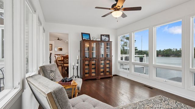 1 Hartura Point, Hot Springs Village, AR 71909