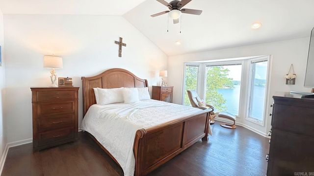 1 Hartura Point, Hot Springs Village, AR 71909