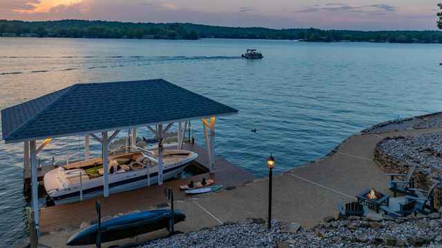 1 Hartura Point, Hot Springs Village, AR 71909