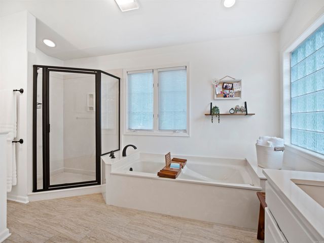 1 Hartura Point, Hot Springs Village, AR 71909