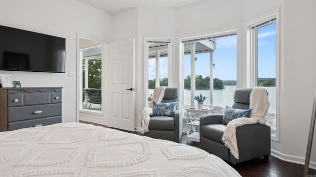 1 Hartura Point, Hot Springs Village, AR 71909