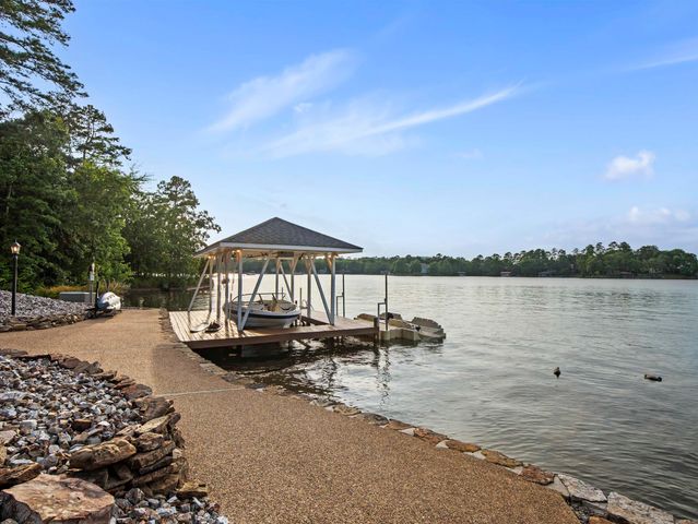 1 Hartura Point, Hot Springs Village, AR 71909
