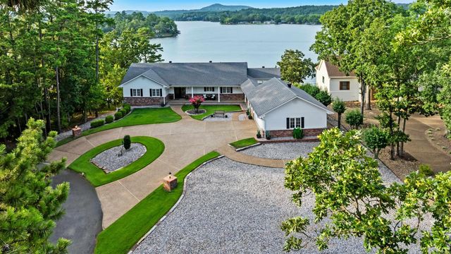 1 Hartura Point, Hot Springs Village, AR 71909