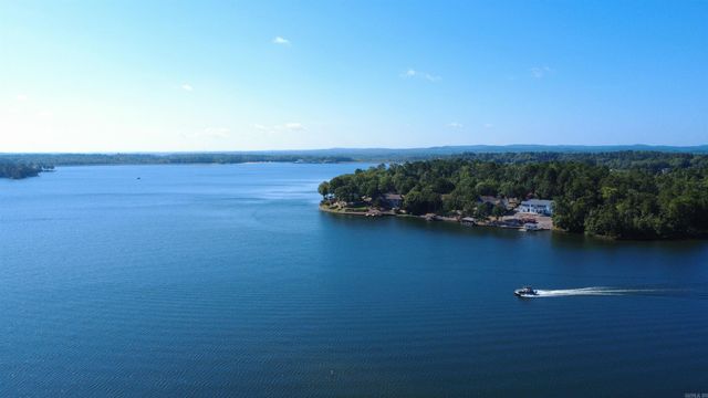 1 Hartura Point, Hot Springs Village, AR 71909