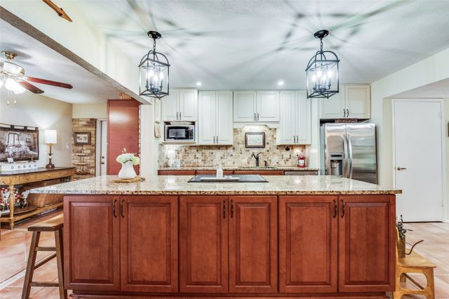 7430 Cloverglen Drive, Dallas, TX 75249