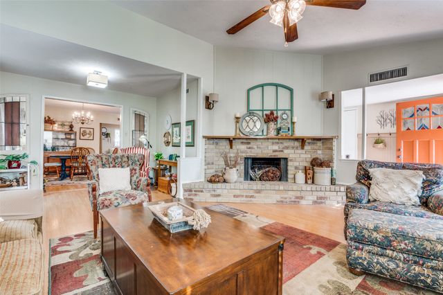 7430 Cloverglen Drive, Dallas, TX 75249