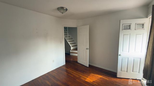690 W Side Avenue W, Perth Amboy, NJ 08861
