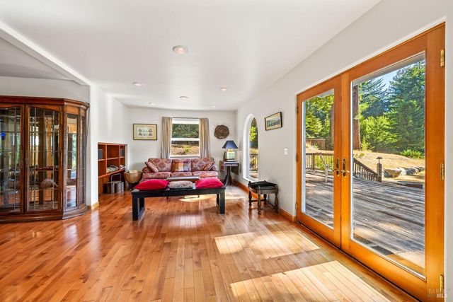 31026 Albion Ridge L Rd, Albion, CA 95410