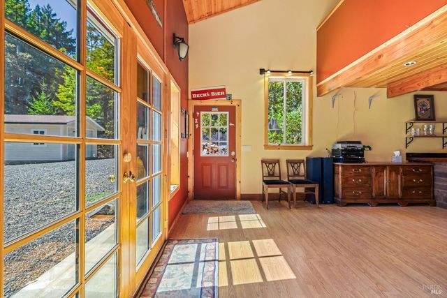 31026 Albion Ridge L Rd, Albion, CA 95410