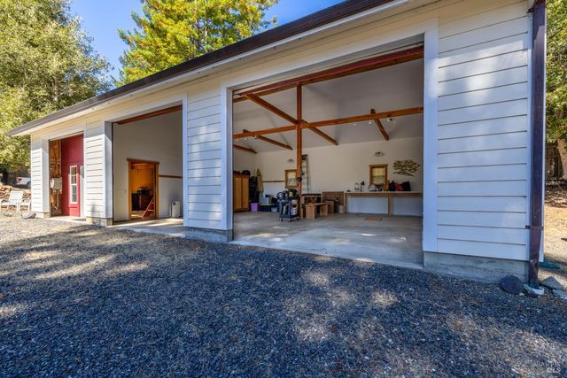 31026 Albion Ridge L Rd, Albion, CA 95410