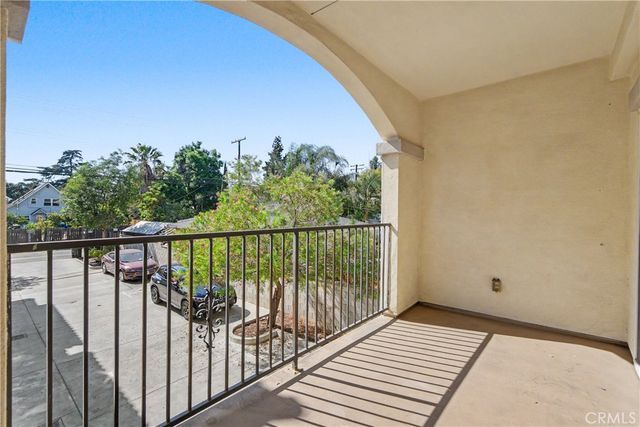 201 N Azusa Avenue 6, Azusa, CA 91702