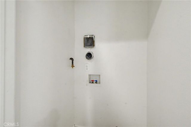 201 N Azusa Avenue 6, Azusa, CA 91702