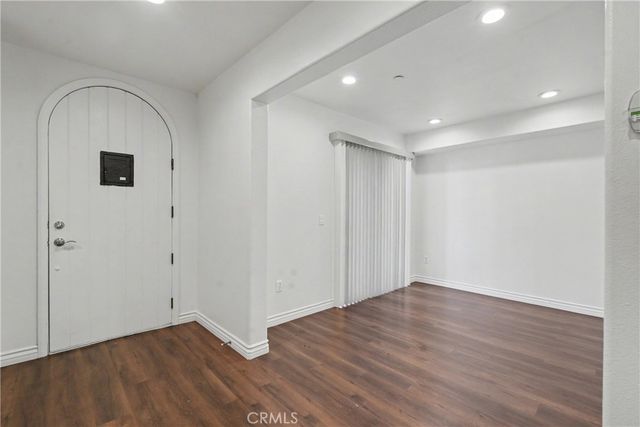 201 N Azusa Avenue 6, Azusa, CA 91702
