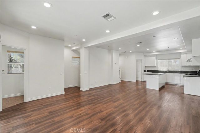 201 N Azusa Avenue 6, Azusa, CA 91702