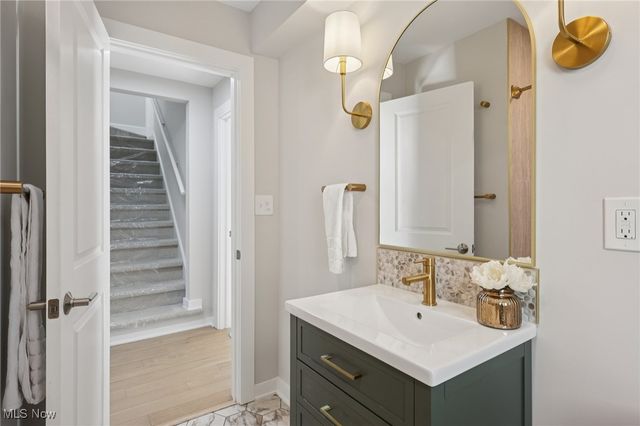 3798 Grosvenor Road, South Euclid, OH 44118