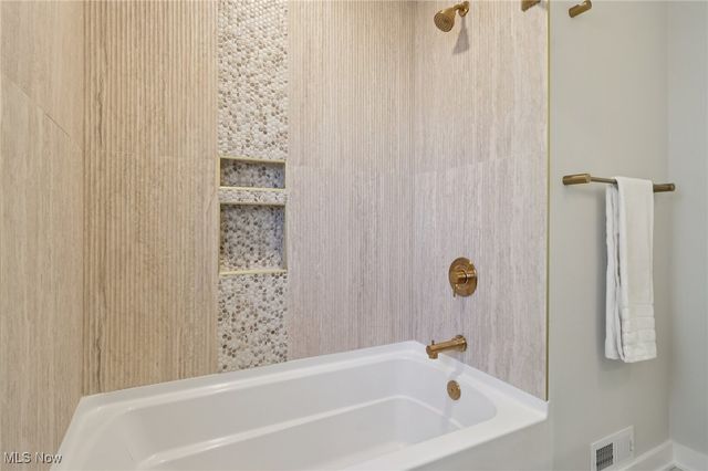 3798 Grosvenor Road, South Euclid, OH 44118