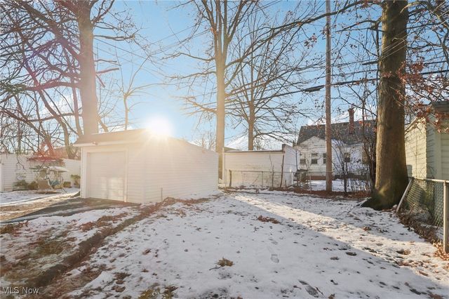 3798 Grosvenor Road, South Euclid, OH 44118