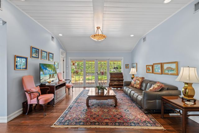 402 Lake Drive, Delray Beach, FL 33444