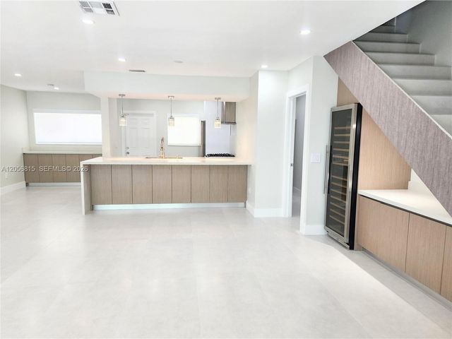 7342 Gary Ave, Miami Beach, FL 33141