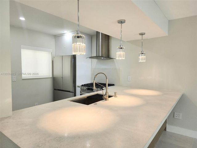 7342 Gary Ave, Miami Beach, FL 33141