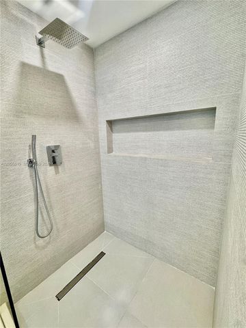 7342 Gary Ave, Miami Beach, FL 33141