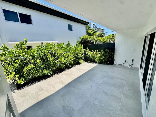 7342 Gary Ave, Miami Beach, FL 33141