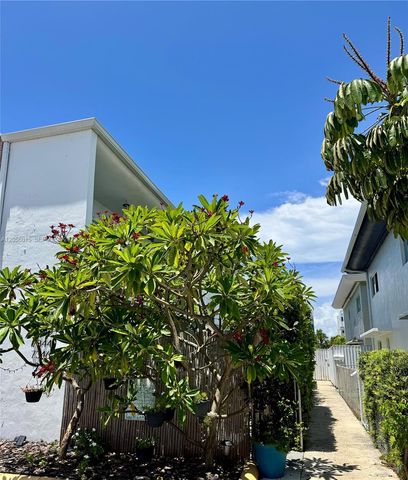 7342 Gary Ave, Miami Beach, FL 33141