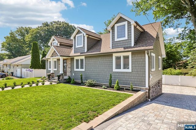 50 Lincoln Place, Waldwick, NJ 07463