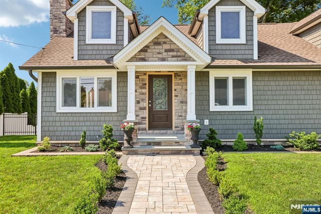 50 Lincoln Place, Waldwick, NJ 07463