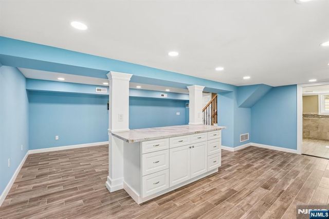 50 Lincoln Place, Waldwick, NJ 07463
